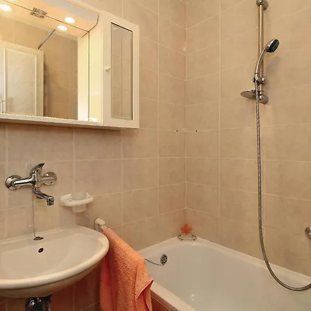 Lovely In With Kitchen *