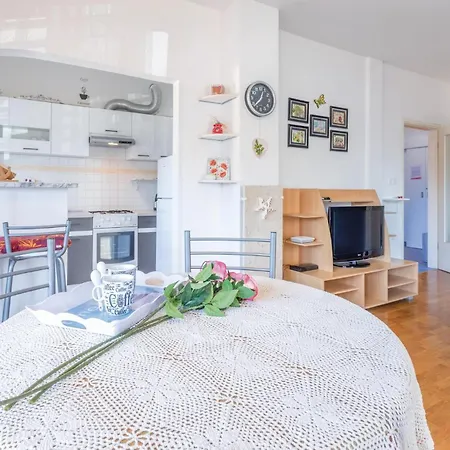 Lovely In With Kitchen Umag