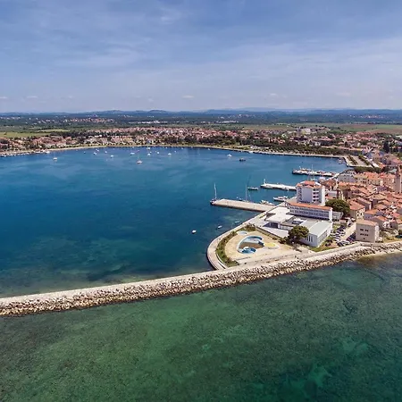 Appartement Beautiful In With Wifi Umag